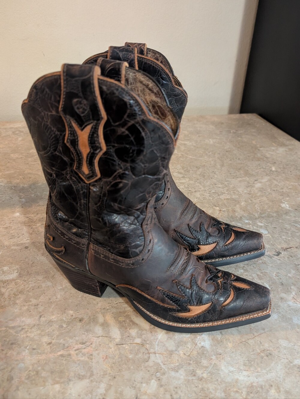 Ariat Dahlia Western Cowgirl Brown Leather Mid Snip Toe Boots Women's Size 6.5